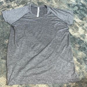 Swiftly Tech Short Sleeve